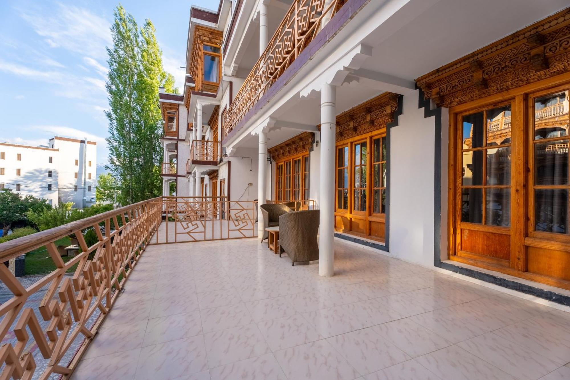 Hotel Gawaling International Leh Exterior foto